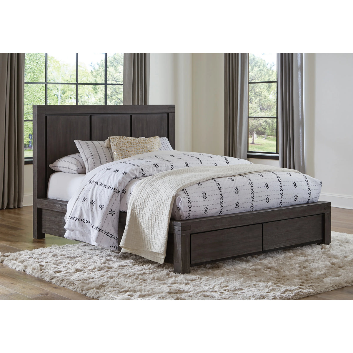 King-size Solid Wood Platform Bed E97068