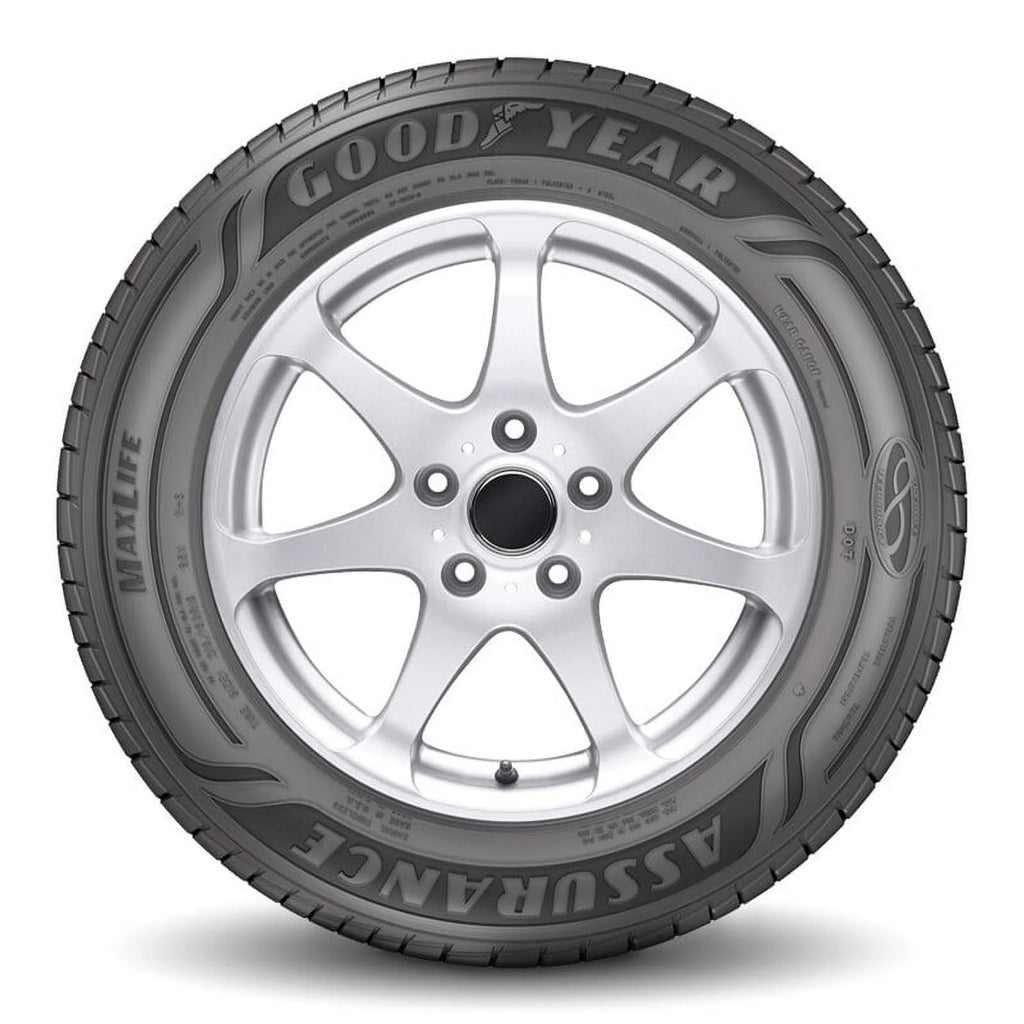 225/55R17 97V All-Season Tire D826718
