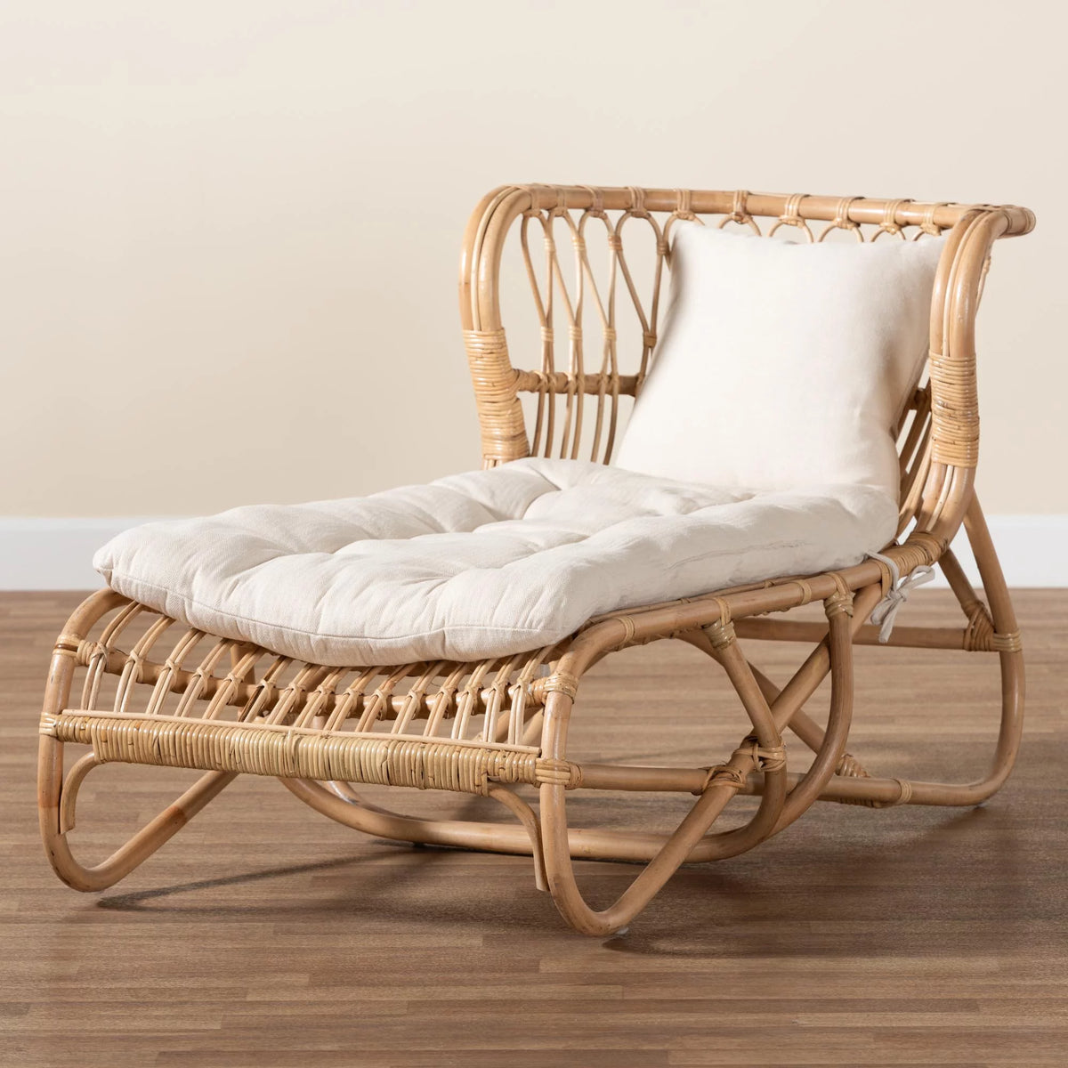 Natural Brown Rattan Chaise V3125