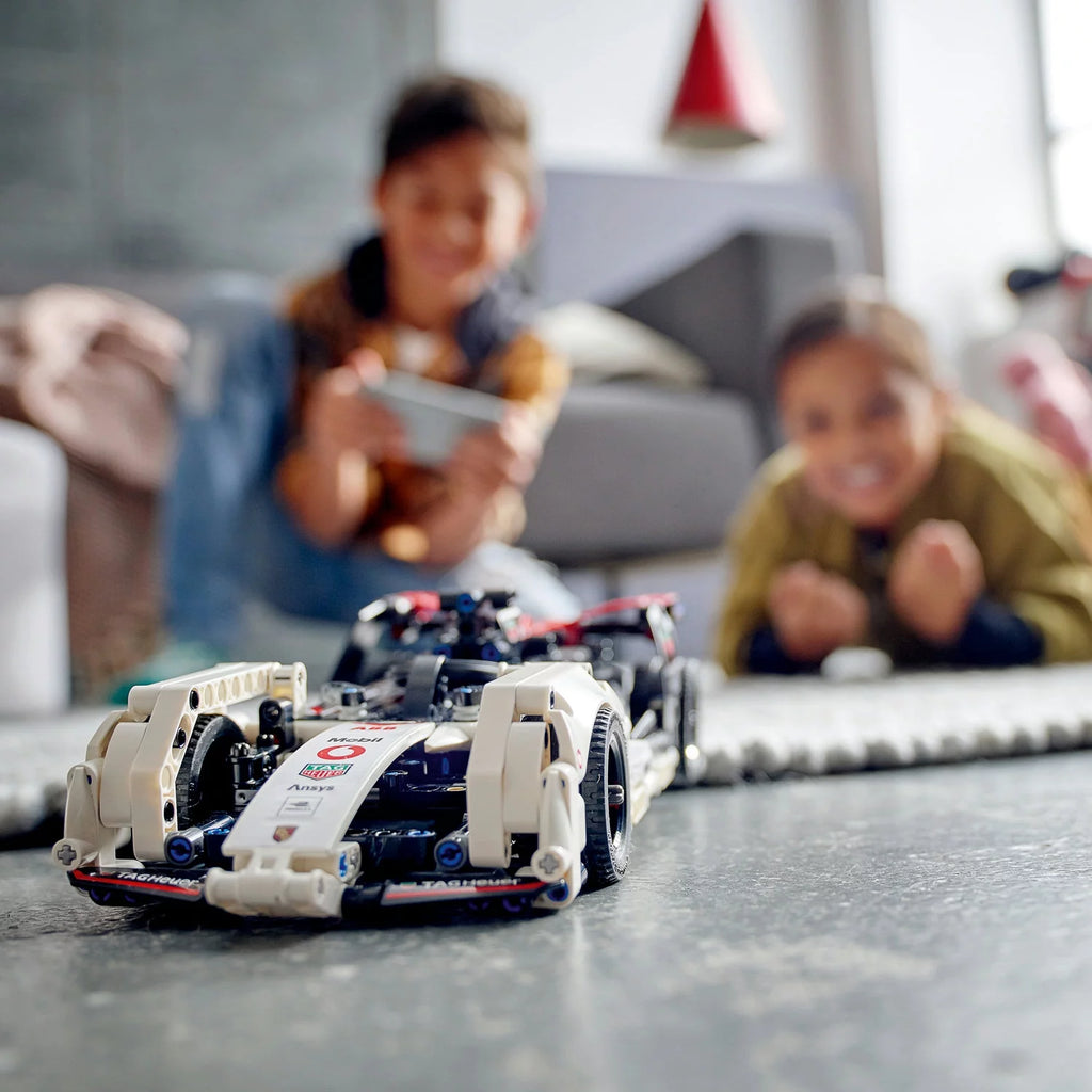 Pull Back Toy Racing Car Model Building Kit L127384