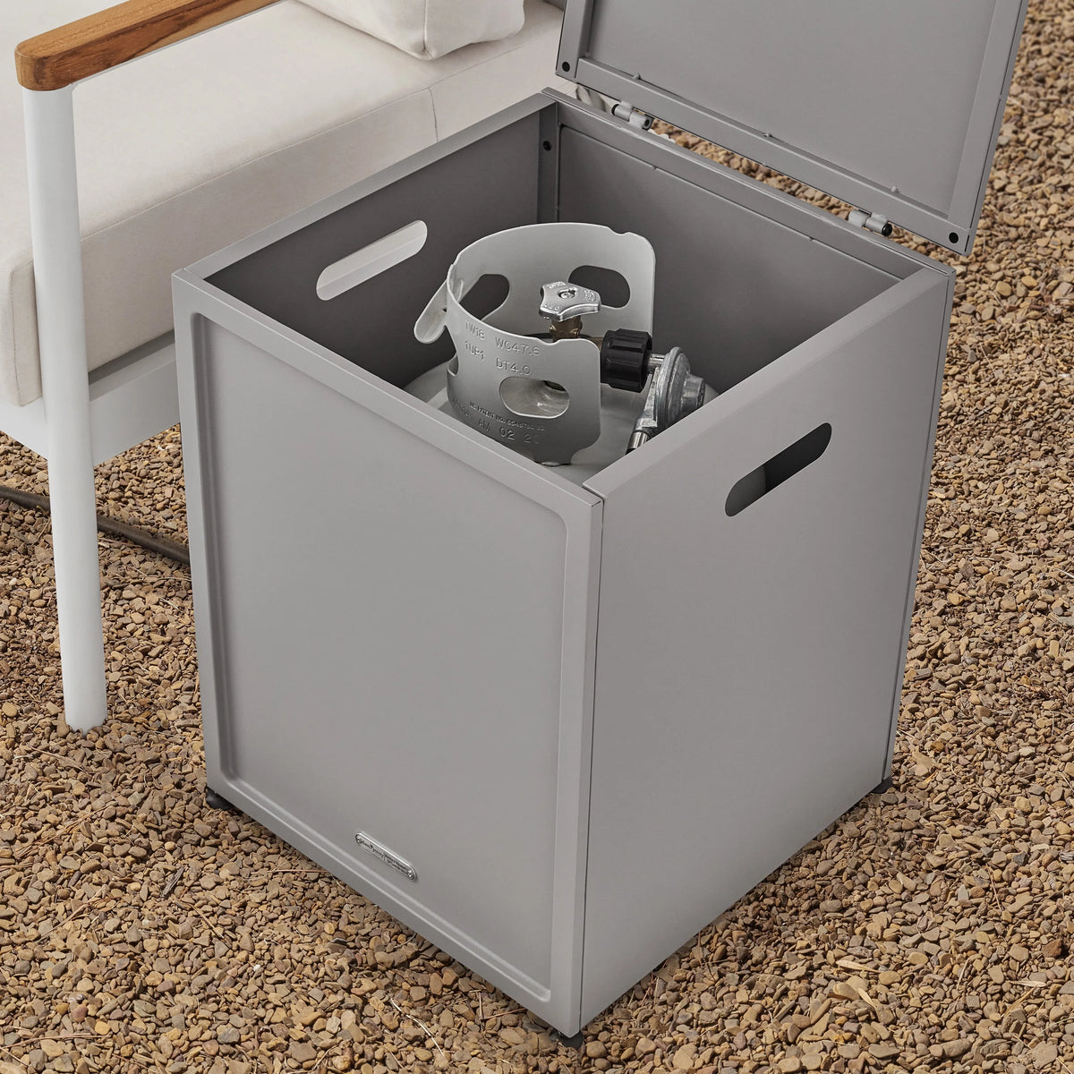 36 Round 65,000 BTU Propane Faux Concrete Fire Pit with Tank Hideaway N186