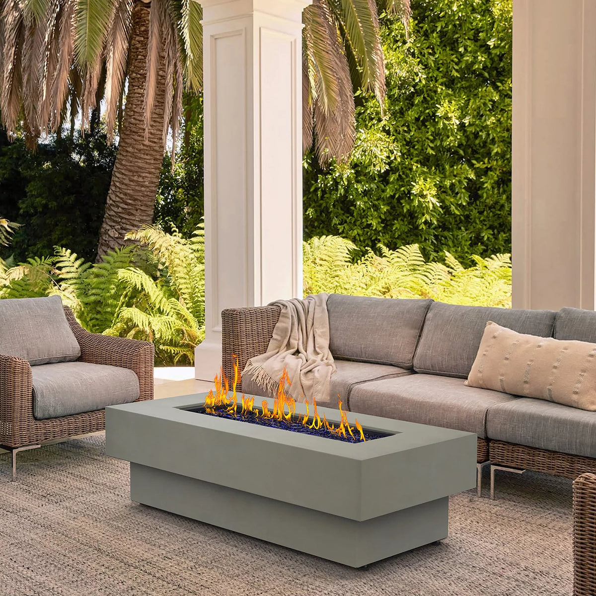 Round 50,000 BTU Gas Fire Pit Table with Lid P9801
