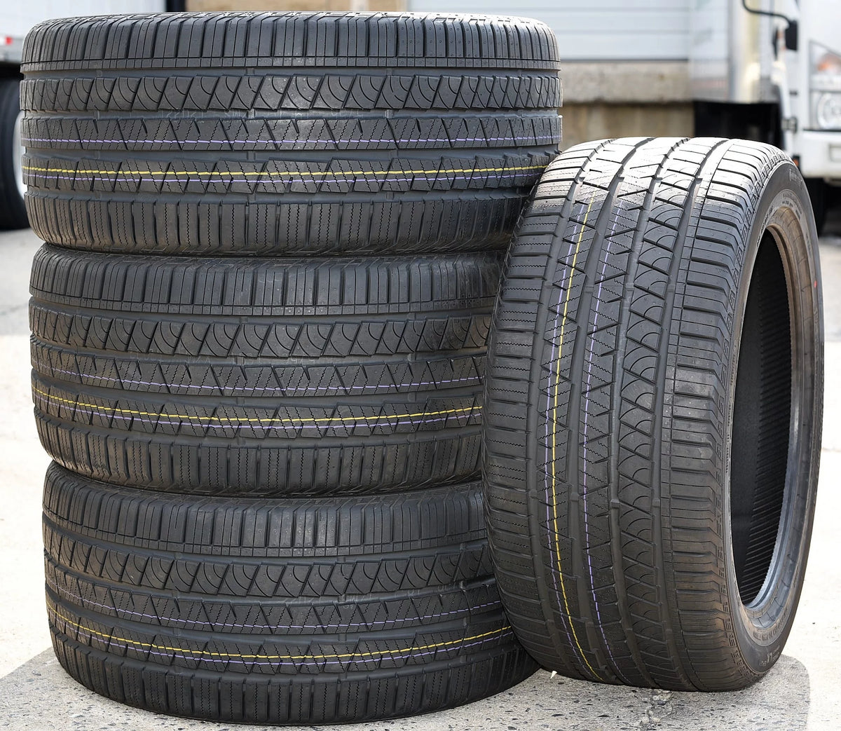 All Season 285/40R22 110H XL SUV/Crossover Tire Y238938