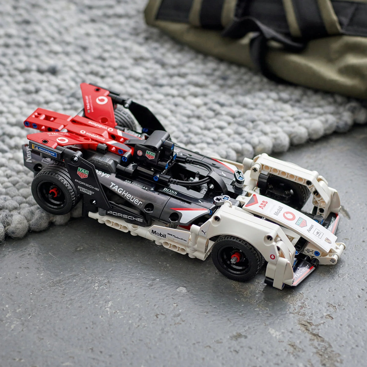 Pull Back Toy Racing Car Model Building Kit L127384